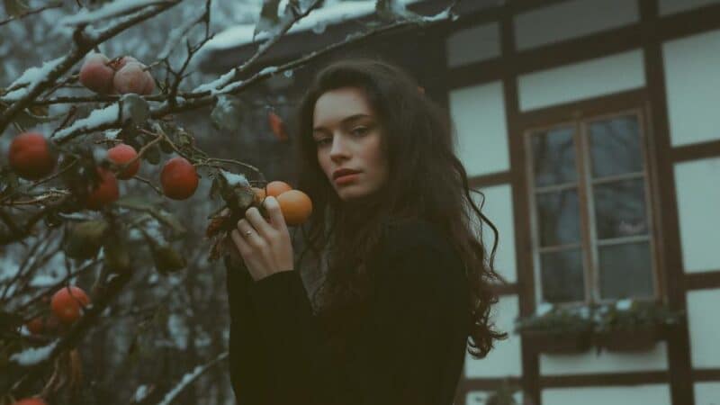 Peelingi do dłoni i stóp – czy są konieczne zimą?