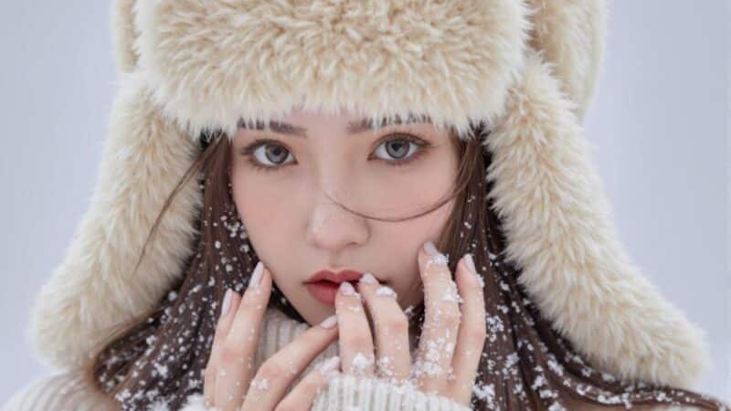 Mroźne dłonie? Poznaj sposoby jak uniknąć odmrożeń zimą